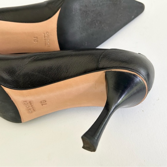 Gucci Pointed Toe Pumps/Kitten Heels, Leather; Gucci 115157 Pump, Black, Size 7 - Picture 5 of 14